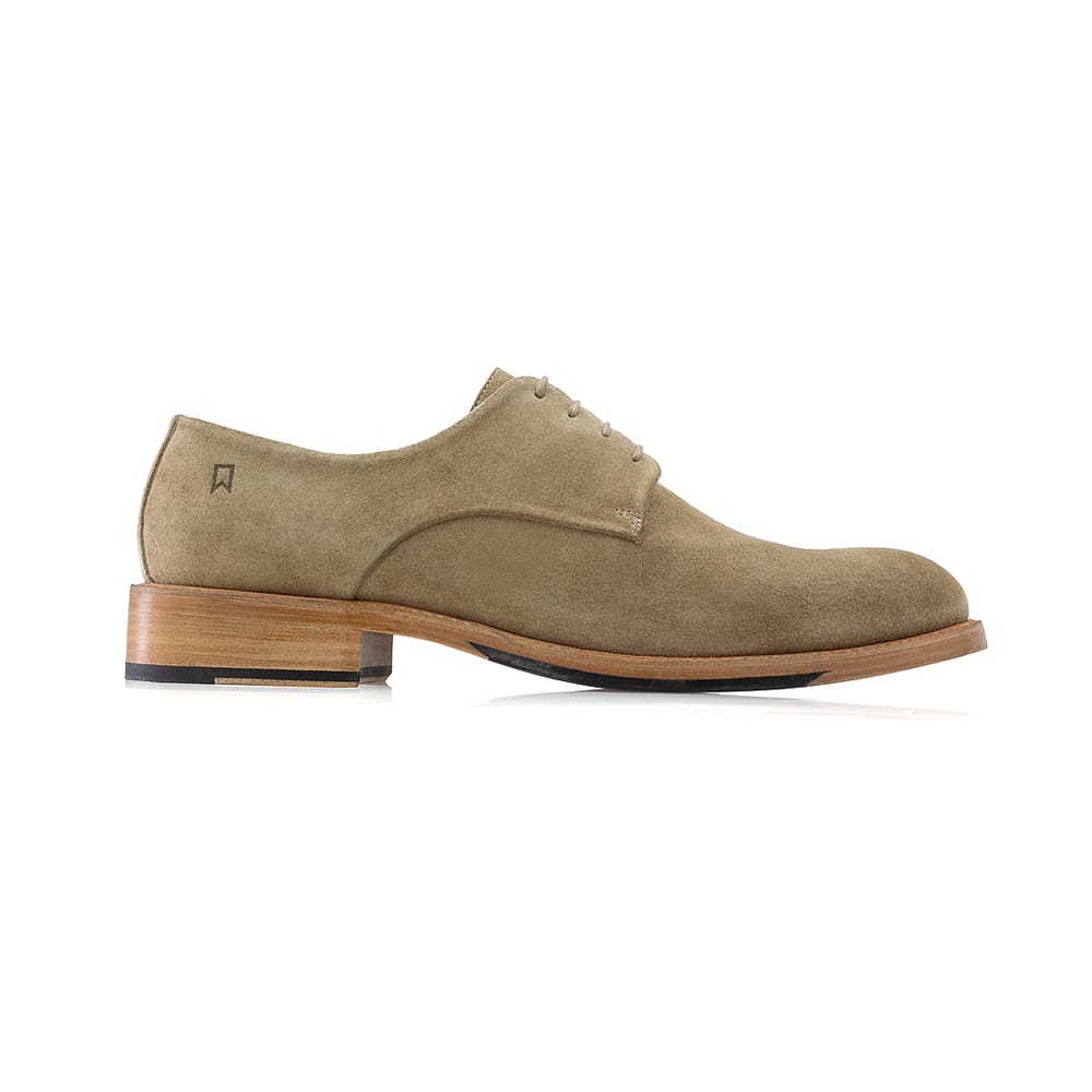Plain-Toe Derby